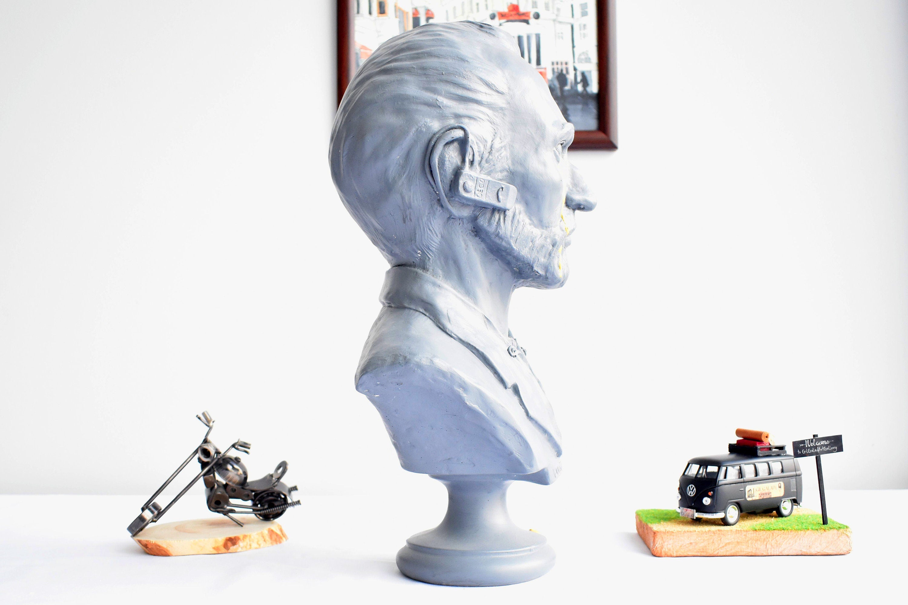 Large Van Gogh Bust Sculpture: Golden Tear Art Decor