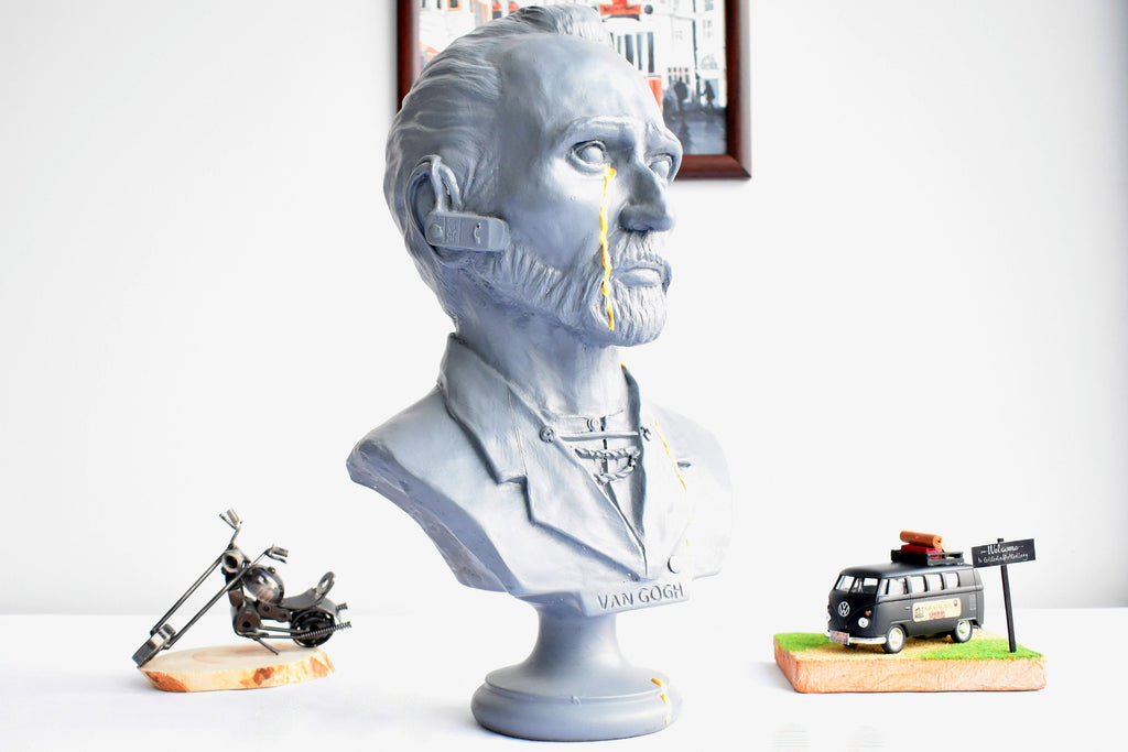 Large Van Gogh Bust Sculpture: Golden Tear Art Decor