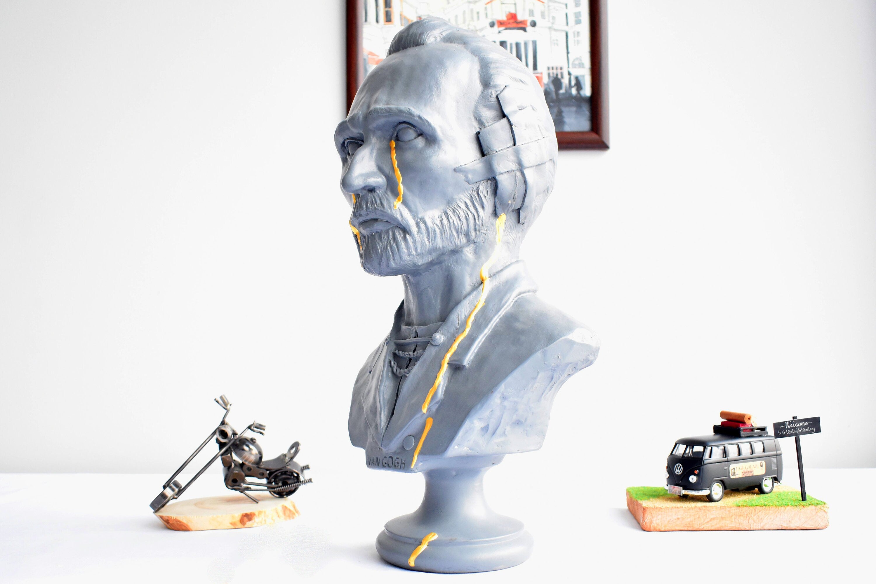 Large Van Gogh Bust Sculpture: Golden Tear Art Decor