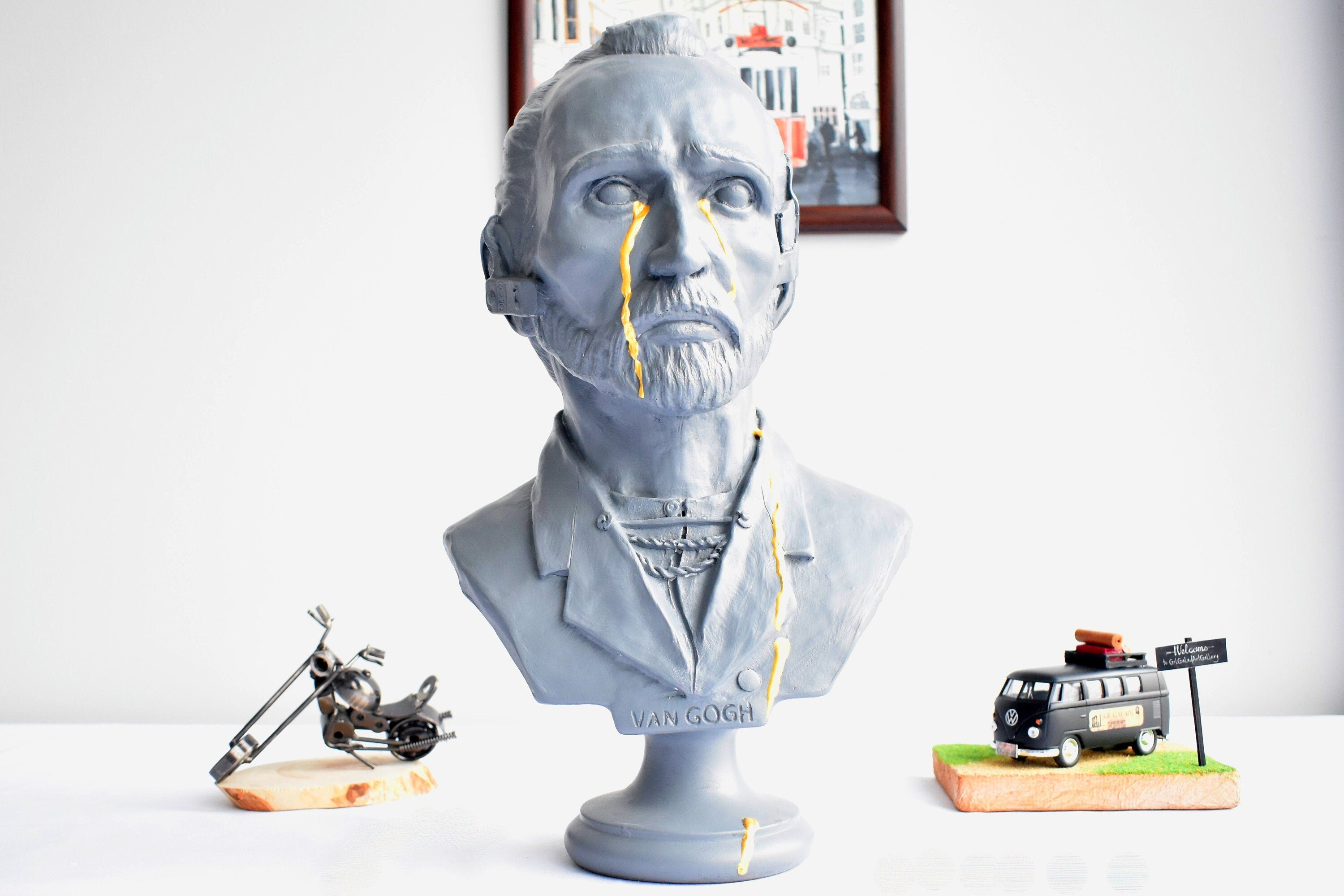 Large Van Gogh Bust Sculpture: Golden Tear Art Decor