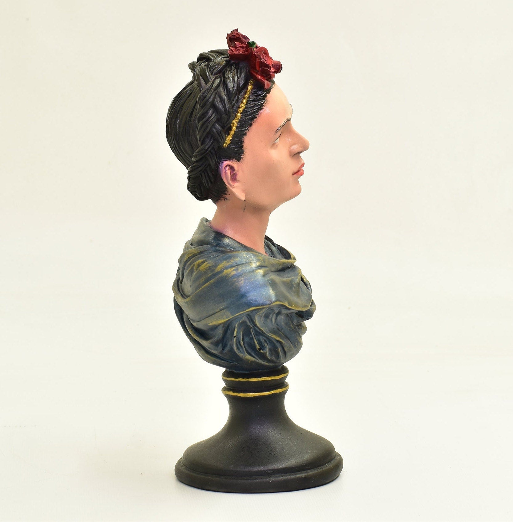 Frida Kahlo Bust Statue: Hand-Painted Home Art Decor