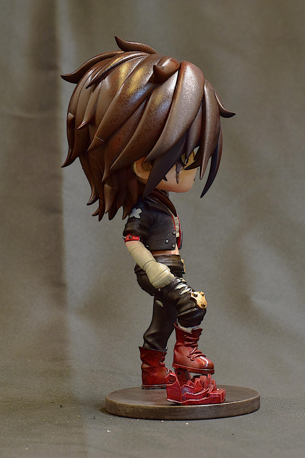 Hand-Painted Vi Chibi Statue: LoL Inspired 3D Model
