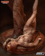 Diorama de Pyramid Head / Estatua de resina inspirada en Silent Hill / Coleccionable de terror pintado a mano